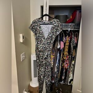 Australia Brand jump suit with pockets